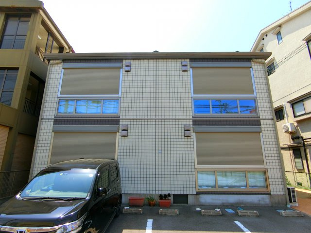 クリプトメリアの外観