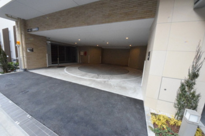 【駐車場】 | コンフォリア秋葉原EAST