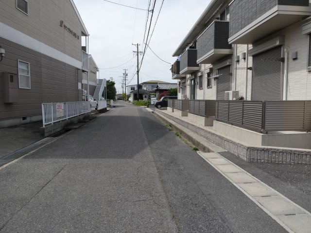 リヴィエールⅡの周辺|前面道路
