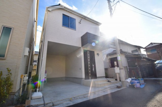 【前面道路含む現地写真】 | 現地見学や資料請求などお気軽にお問合せ下さい。
周辺環境とあわせて現地もご案内致します。