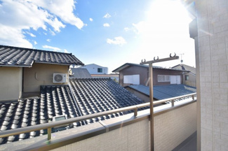 【展望】 | バルコニーからは開放的な景色が眺められます。