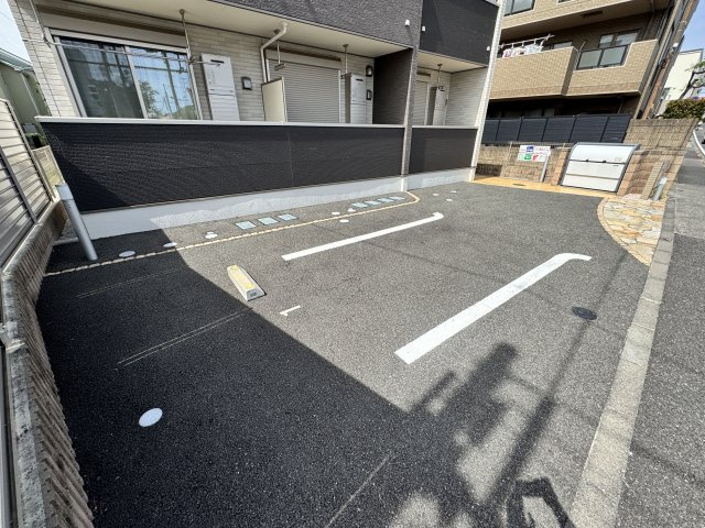 プリムヴェールの駐車場