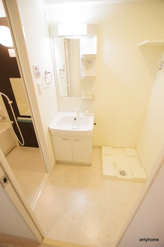アリビオ江坂垂水町　仲介手数料無料の洗面所