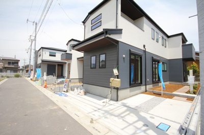 【前面道路含む現地写真】 | 彦成2丁目3棟現場　ケイアイ3号棟