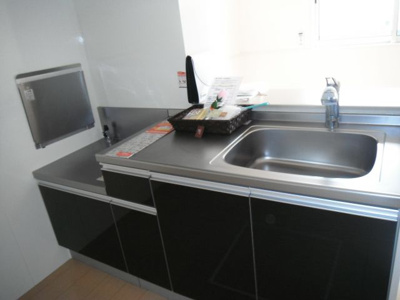 【キッチン】 | オーリーＢフラット | 対面キッチンです。