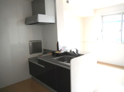 【キッチン】 | オーリーＢフラット | スタイリッシュな対面キッチン