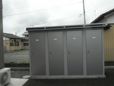 【その他共用部分】 | オーリーＢフラット | 外物置もあります。