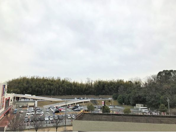箕面市船場東３丁目の中古マンションの展望