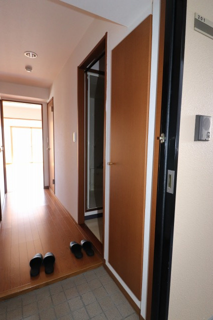 メゾンドフォンテヌの玄関