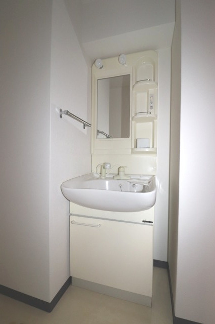 メゾンドフォンテヌの独立洗面台