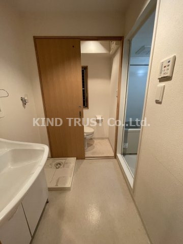 FUKUE BLD　松ヶ枝町の洗面所|スペースが確保できる洗面所です