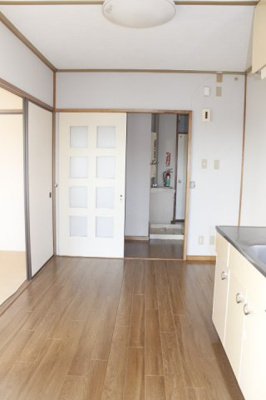 【洋室】 | ヴィラ・オレンジ