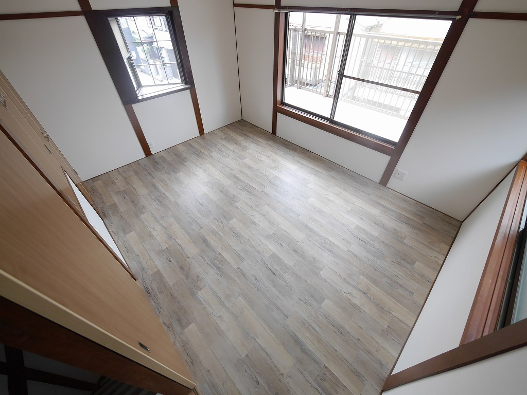鈴蘭台南町2丁目中古戸建（リノベーション）の洋室