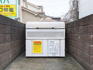【その他共用部分】 | グランパパＡ棟 | 共用ごみ置き場です