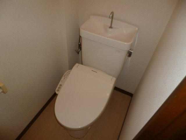 グリーンパレスⅠのトイレ|ウォシュレット