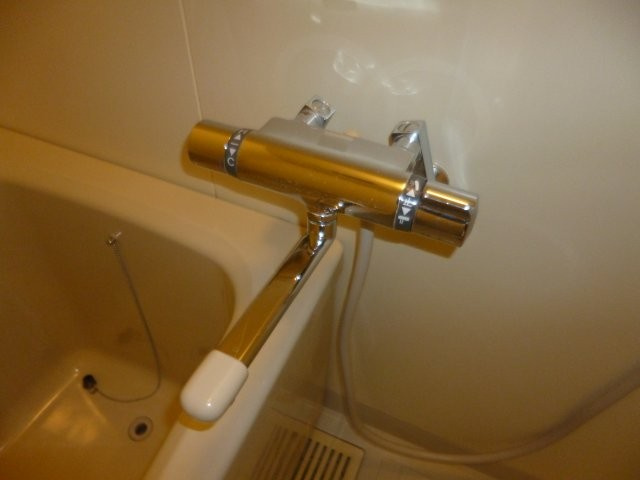 グリーンパレスⅠの浴室|サーモスタッド付き水栓