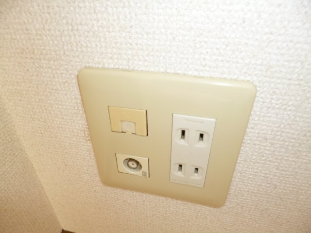 グリーンパレスⅠの設備|TVジャック・電話モジュラー