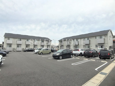 【駐車場】 | グランテラス高力　Ａ棟 | 駐車場に車を止められます