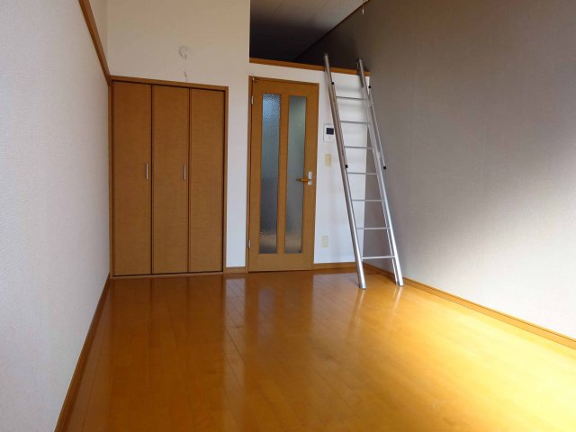 メインシティガーデン 細田の洋室|別部屋、サンプルになります