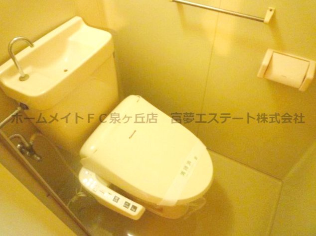 イズミ82のトイレ|ゆったりとした空間のトイレです