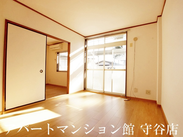 シティうばらの洋室