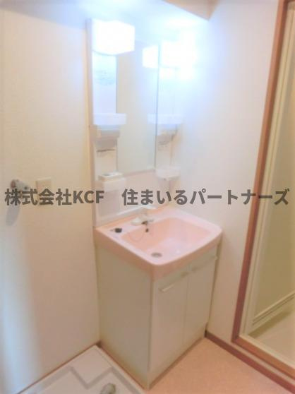 サンシャインの洗面所|明るい洗面所です