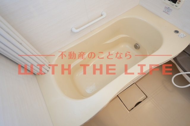ピエス【10，000円キャッシュバック対象物件】の浴室|日々の暮らしに欠かせないお風呂です