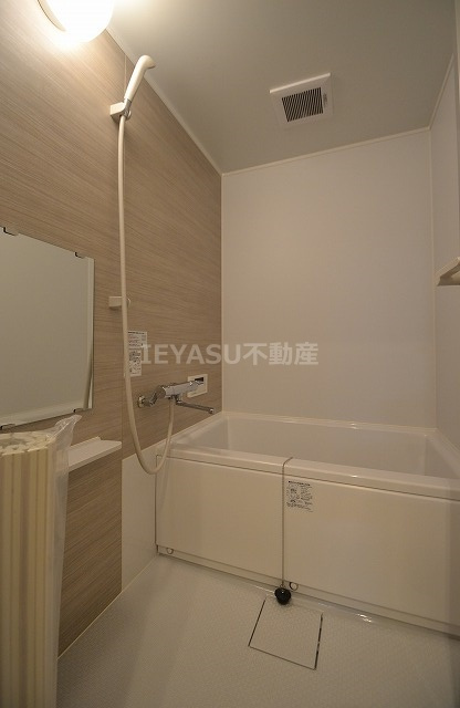 広島市西区庚午南２丁目の賃貸マンションの浴室|ゆったり過ごせるお風呂です