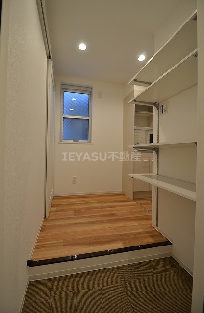 広島市西区庚午南２丁目の賃貸マンションの玄関|落ち着いた玄関です