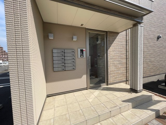 リーヌ並木Ⅱのエントランス|オートロック