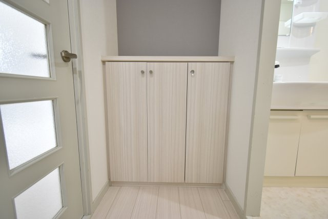 サンライズ難波の玄関