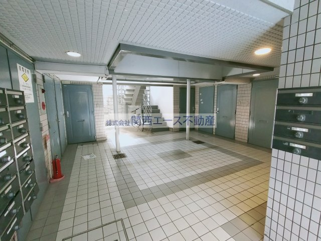 【エントランス】 | エアリーコート小阪