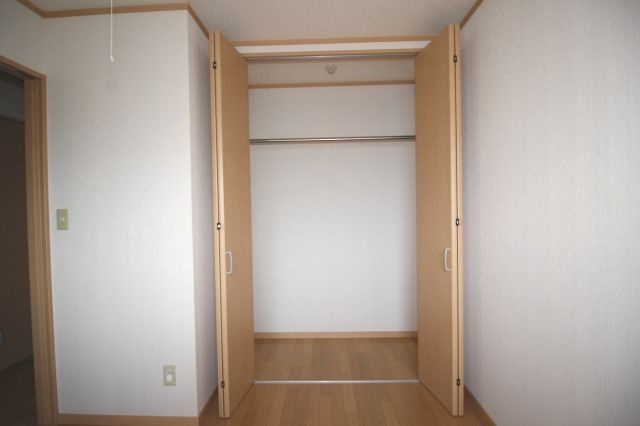 ヴュー鏡川の収納|こまごまとしたものを収納できそうですね