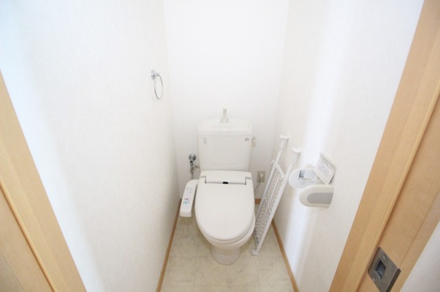 ヴュー鏡川のトイレ|コンパクトで使いやすいトイレです
