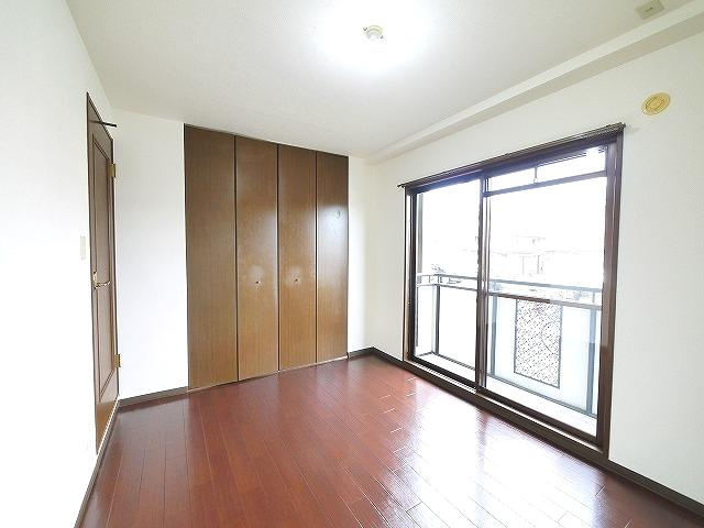 バーベナ光台Cの洋室