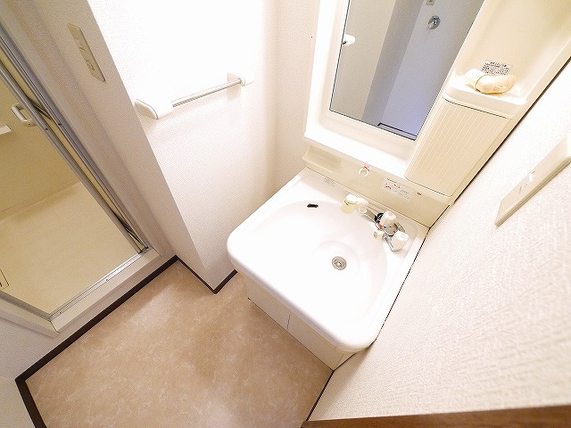 バーベナ光台Cの洗面所