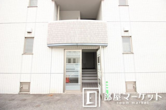 【エントランス】