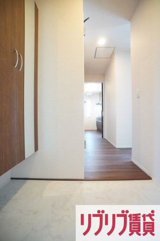 ファーストレジデンス都賀　参番館の玄関