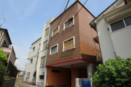 桜マンションの外観