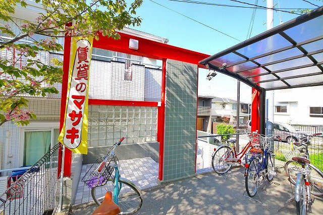 シティパレス新大宮P-5のエントランス|入居者様の入り口となります。