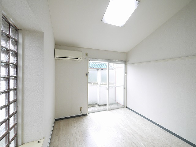 シティパレス新大宮P-5の居間・リビング|おしゃれな居間です