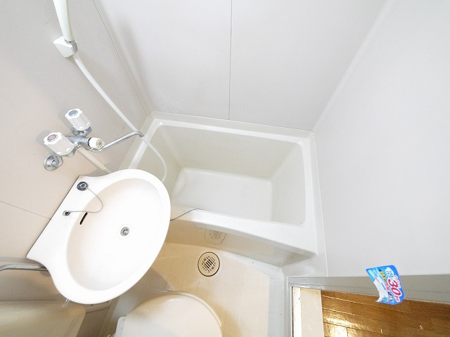 シティパレス新大宮P-5の浴室|落ち着いた空間のお風呂です