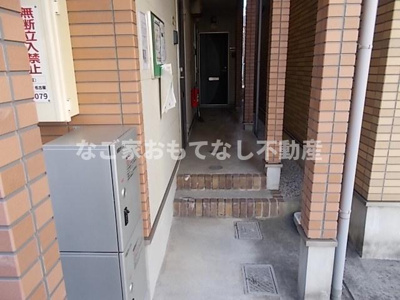【エントランス】 | エヌエスティーカミオタイ（ＮＳＴ上小田井）
