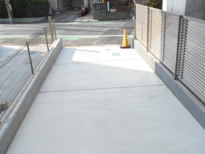 【駐車場】 | 川口市　朝日3丁目(南鳩ケ谷)　全3棟　1号棟　らすと2棟 | ・南鳩ケ谷駅徒歩10分・駐車場1台・4LDKとWIC付とルーフバルコニー・朝日西小・十二月田中・