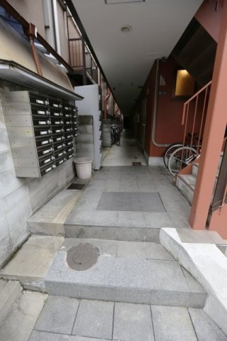 【エントランス】 | ネオセレス五番館