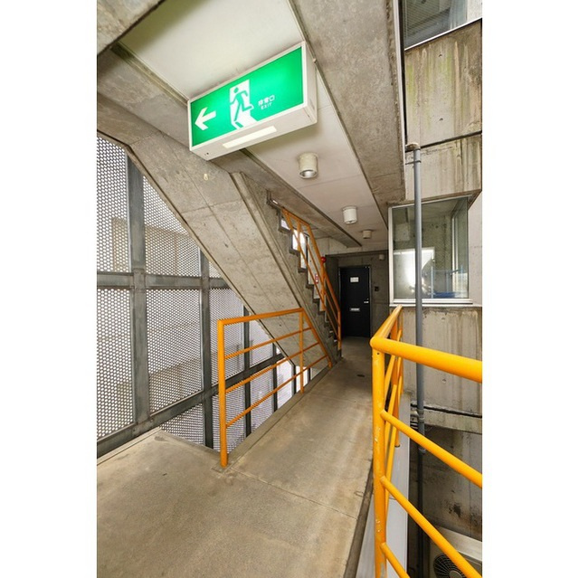 コートハウスツジのその他|廊下