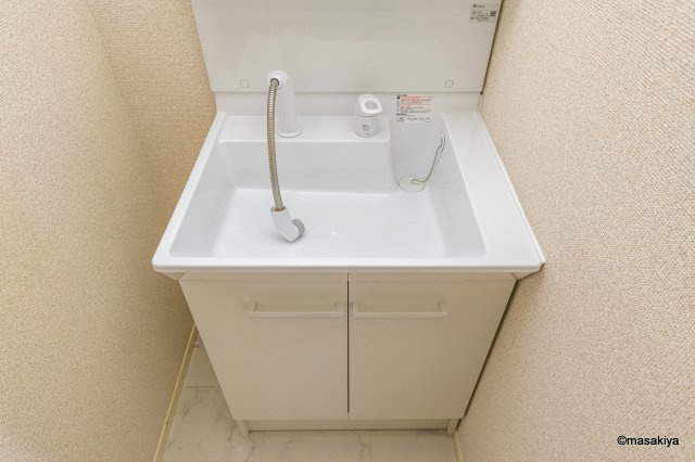 ラピス　Bの洗面所|洗面・脱衣