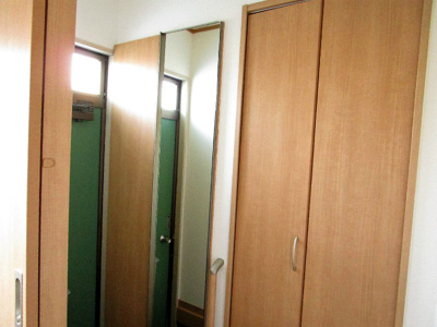 【玄関】 | コーポ佐々木 | 玄関収納・ミラー付き