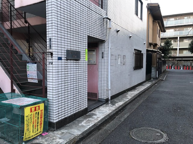 三和マンション１号館の外観