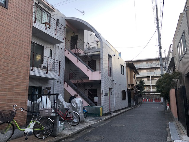 三和マンション１号館の外観